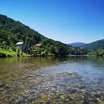 Vikendica Pored Drine Foca Дом отдыха