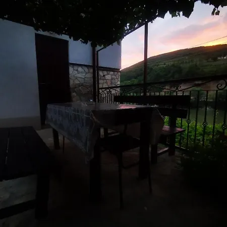 Nyaraló Vikendica Pored Drine Foca