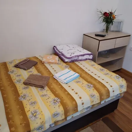 Vikendica Pored Drine Foca Semesterbostad Handici