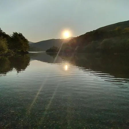 Vikendica Pored Drine Foca בית נופש