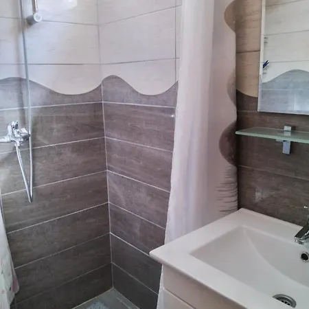 Vikendica Pored Drine Foca Nyaraló Handici