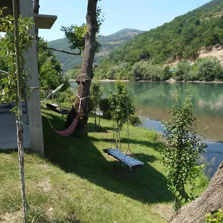 Vikendica Pored Drine Foca *