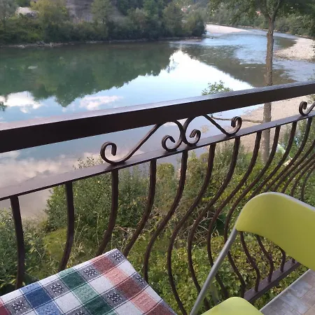 Nyaraló Vikendica Pored Drine Foca