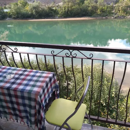 Vikendica Pored Drine Foca * Handici