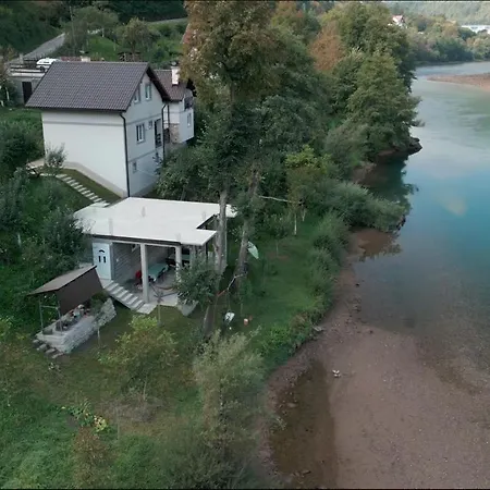 Vikendica Pored Drine Foca *