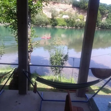 بيت للعطل Vikendica Pored Drine Foca *