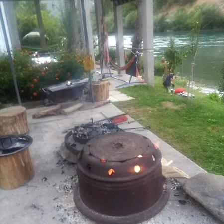 Vikendica Pored Drine Foca Handici