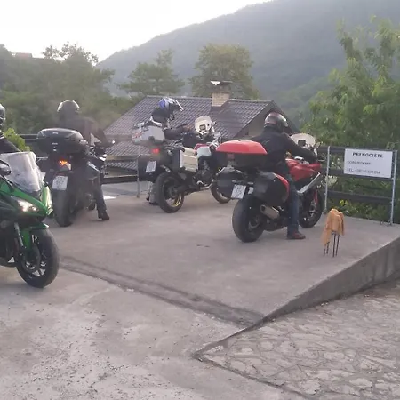 بيت للعطل Vikendica Pored Drine Foca Handici