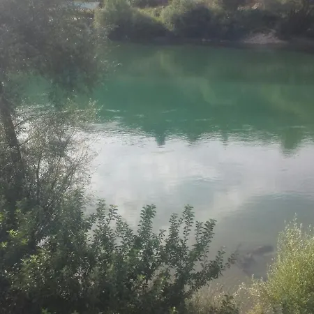 Vikendica Pored Drine Foca *