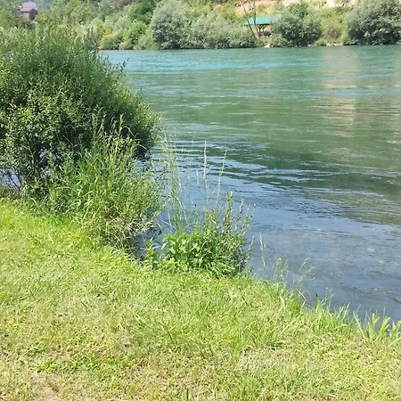 Vikendica Pored Drine Foca Holiday home Handici