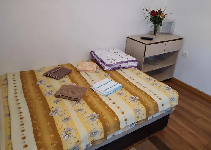 Vikendica Pored Drine Foca 度假居 Handici