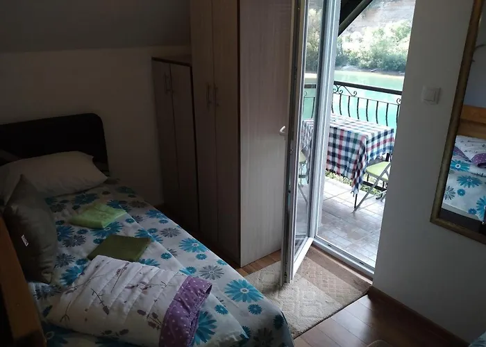 度假居 Vikendica Pored Drine Foca *