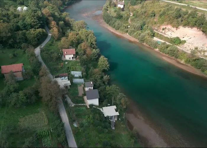 Vikendica Pored Drine Foca Vikendica *