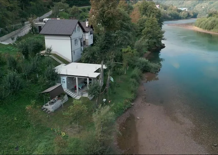 Vikendica Pored Drine Foca *