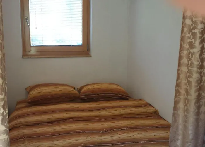 Vikendica Pored Drine Foca Vikendica *