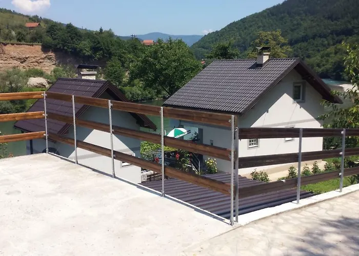 Vikendica Pored Drine Foca 度假居 Handici